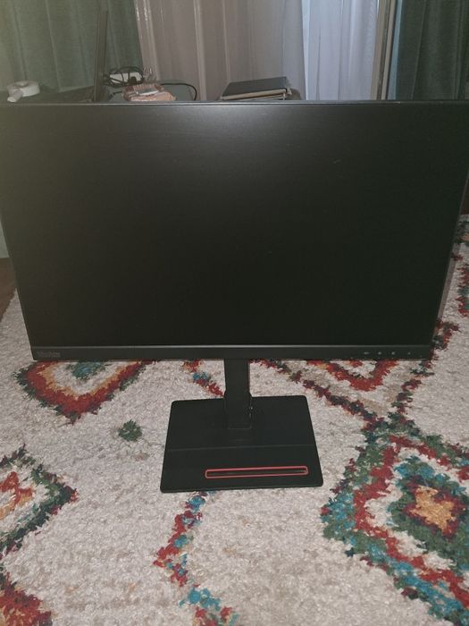 Monitor Lenovo  QHD 24 inch