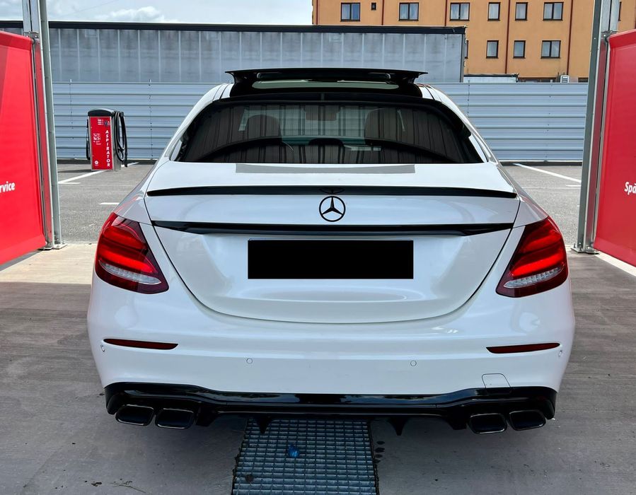 Difuzor bara spate Mercedes W213 E-Class (16-22) 63AMG Full negru lucios