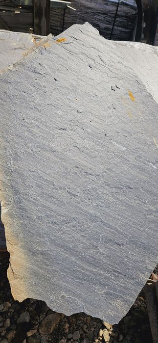 Piatra naturală poligonală