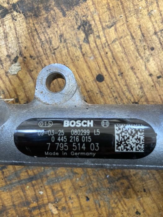 Bmw e70 3.0d 235ks горивна рейка с датчици