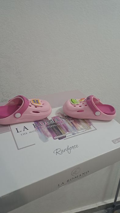 Продам детские слансы размер 24