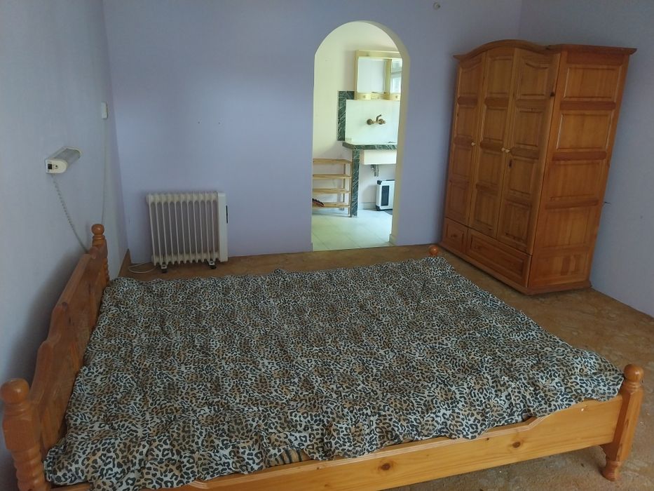 Самостоятелна къща под наем гр.Русе кв.Средна кула