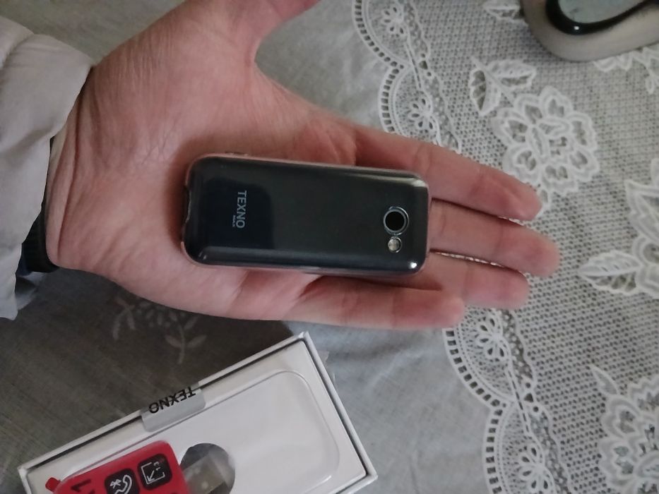 Mini telfon  sotiladi  Texno A1 max