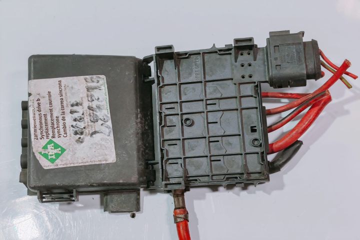 Panou sigurante  Tablou baterie 1J0937550AB Seat Toledo a 2-a generat