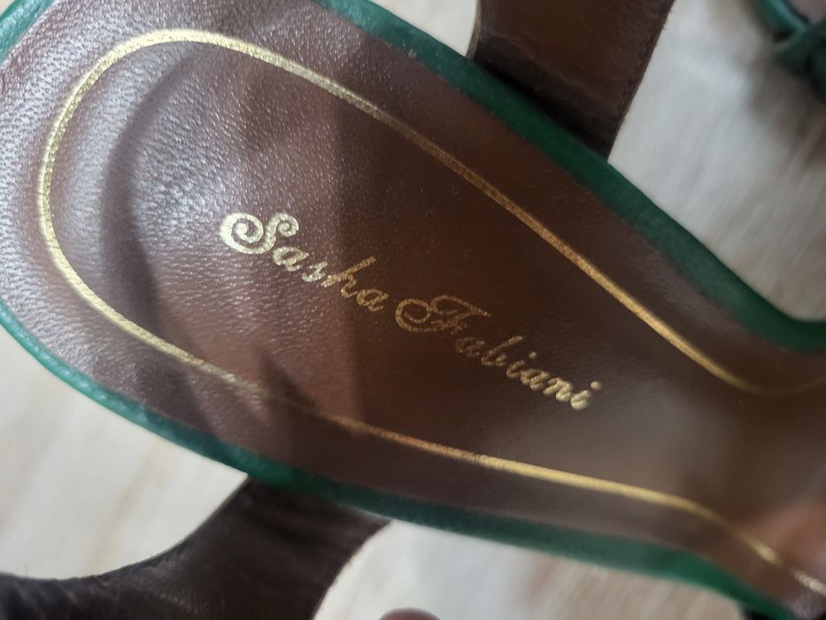 Продаются туфли Sasha Fabiani