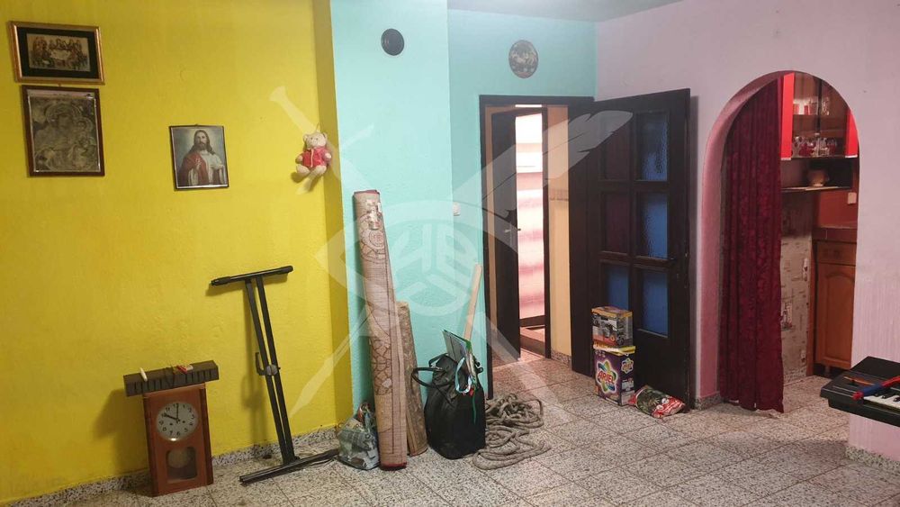 Тристаен апартамент в квартал Възраждане, Бургас 76511