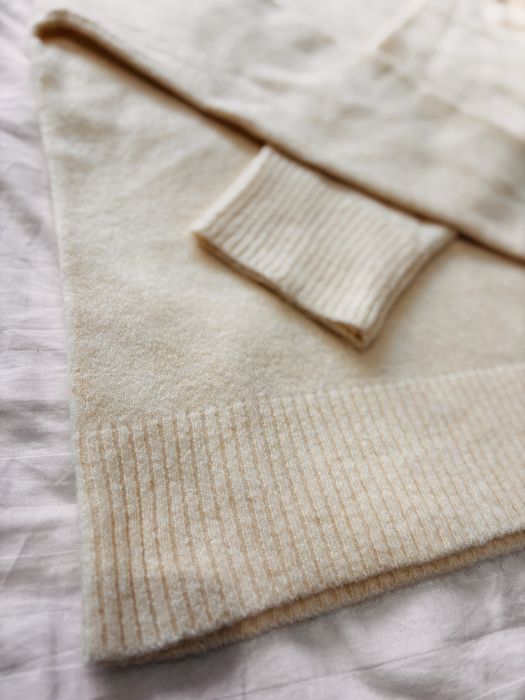 Bluza catifelata alb bej