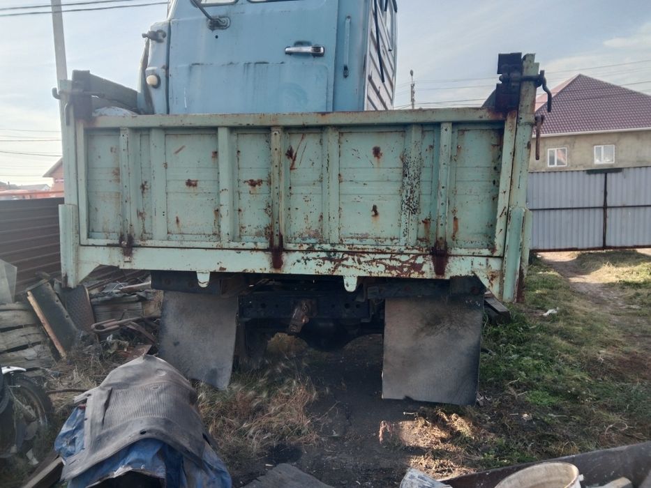 Продам ЗИЛ шасси