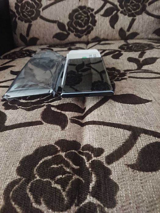 Чисто нов оригинален дисплей с каса за Sony xz premium,цвят черен