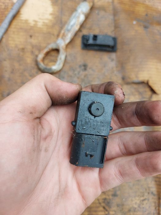 Датчик на входящия въздух Бмв ф10 520д 184кс  n47 bmw f10 f11