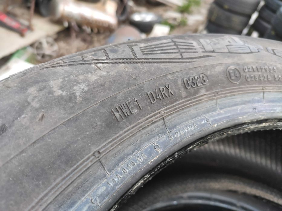 2бр Всесезонни гуми 205 55 17 - Continental - DOT 2023