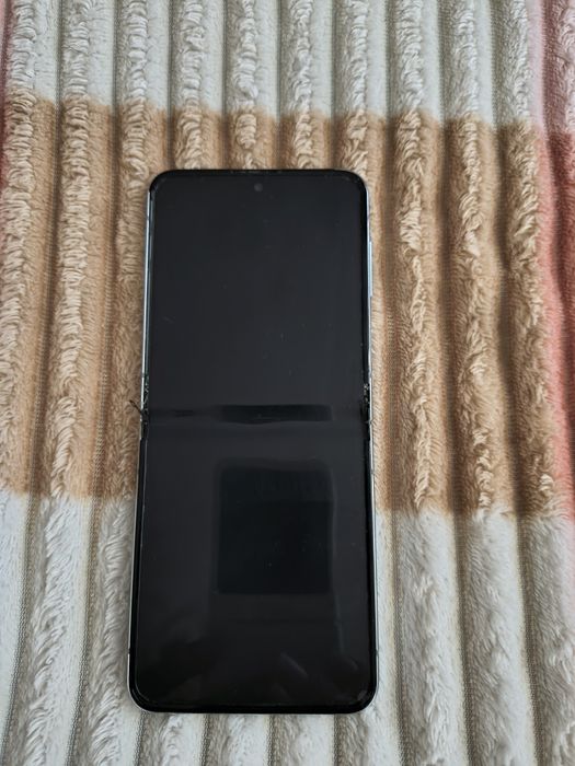 Samsung Galaxy Z Flip 5 256гб