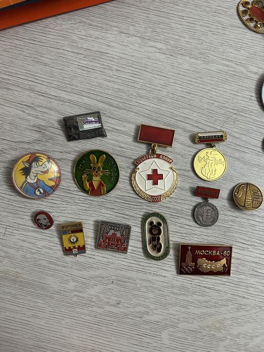 Стари съветски значки