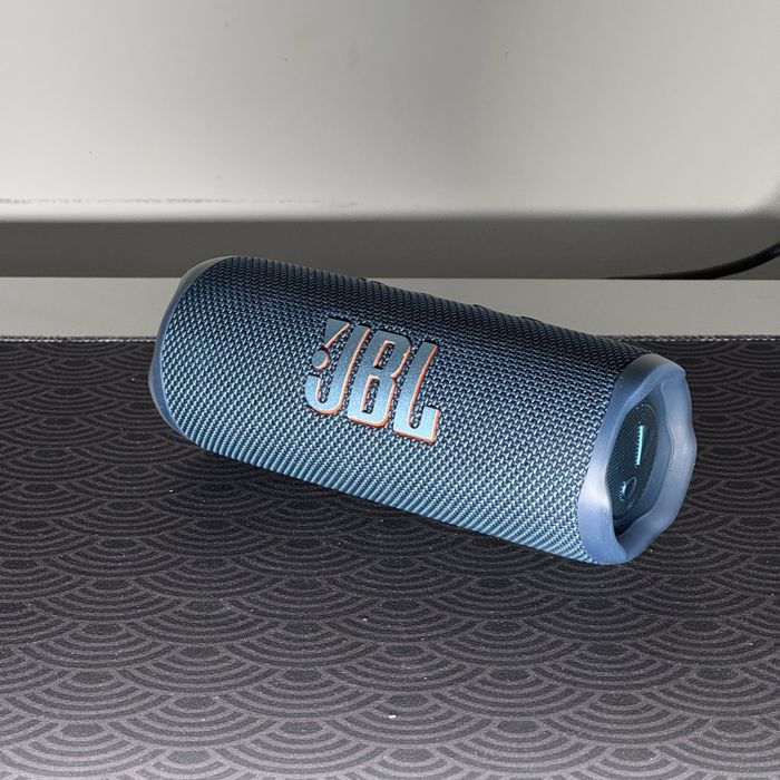 JBL flip 6 BLUE.