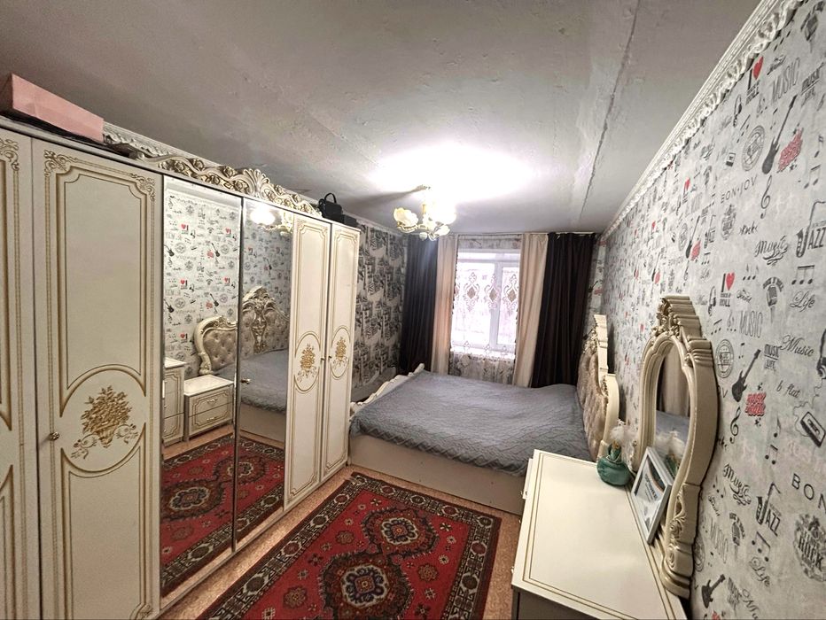 Спальный гарнитур