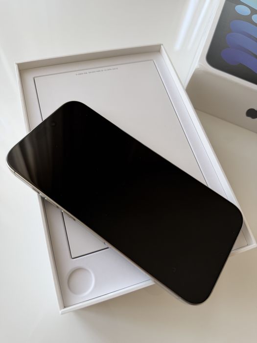 97% IPHONE 16 PRO MAX - перфектно състояние + подаръци