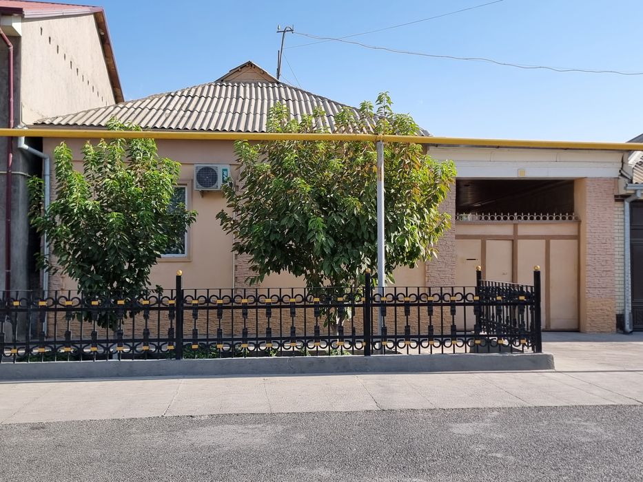 Уй сотилади.Шахматчи кучасида.