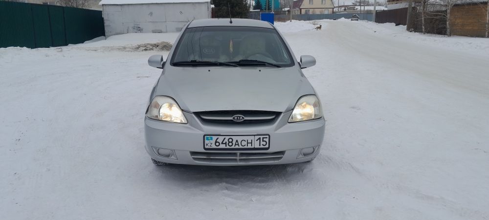 Продам автомобиль Kia Rio