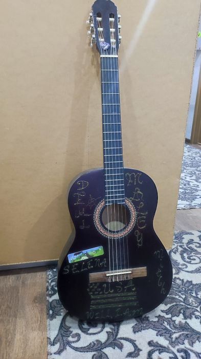 Гитара акустика классика