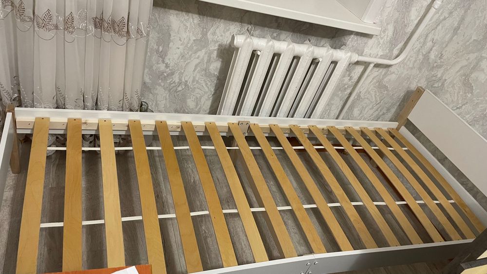 Продам односпальное кровать