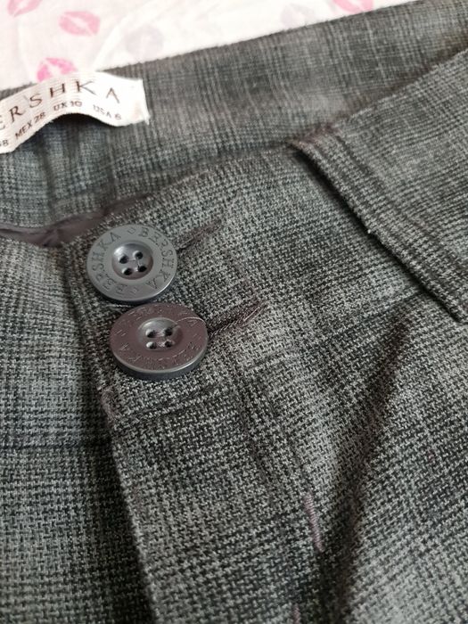 Pantaloni in carouri, Bershka