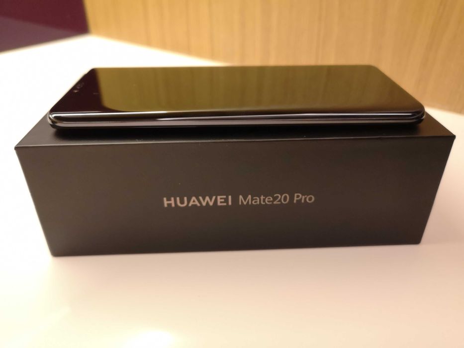 Huawei Mate 20 Pro - Като нов! Пълен комплект!