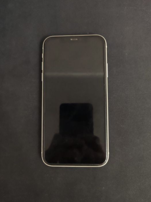 Продам айфон 11 128 гб