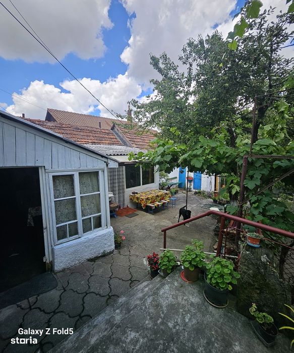 Casa Sanmartin ideala pt pensiune, restaurant, teren intre 500-2200 mp
