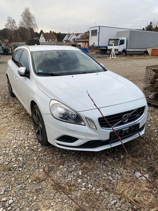 VOLVO V60 2012 — imagine 2