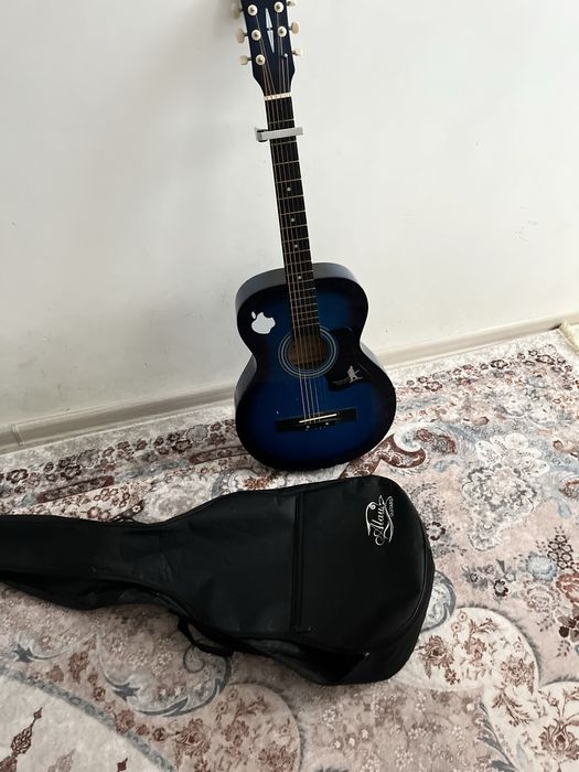 Гитара 18.000 тг