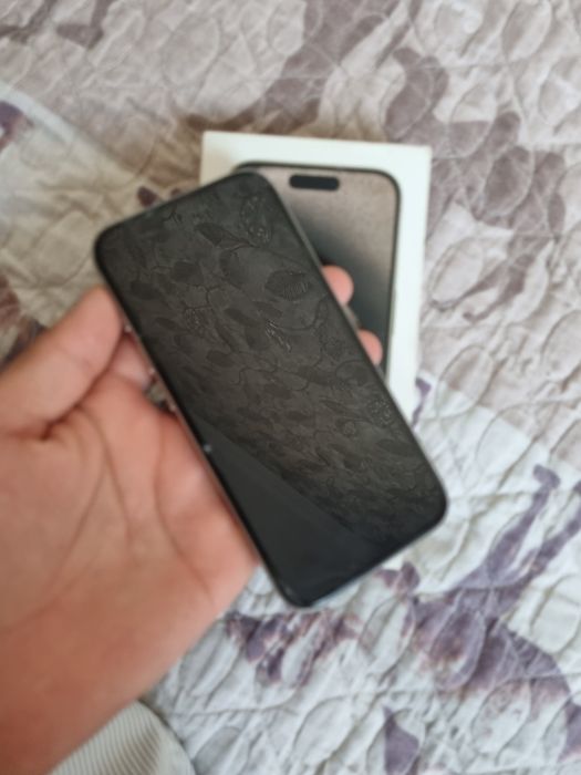 Iphone 15 pro 128 LLa