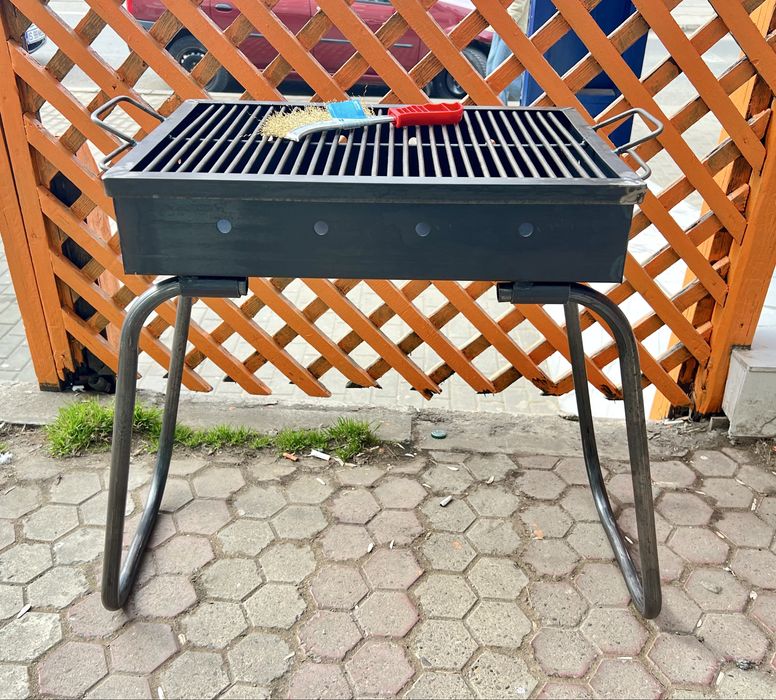 Gratar camping + perie cadou