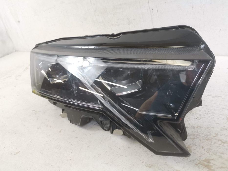 Skoda Octavia 4 / Skoda Octavia 4 [No year provided] Дясна фара Full L