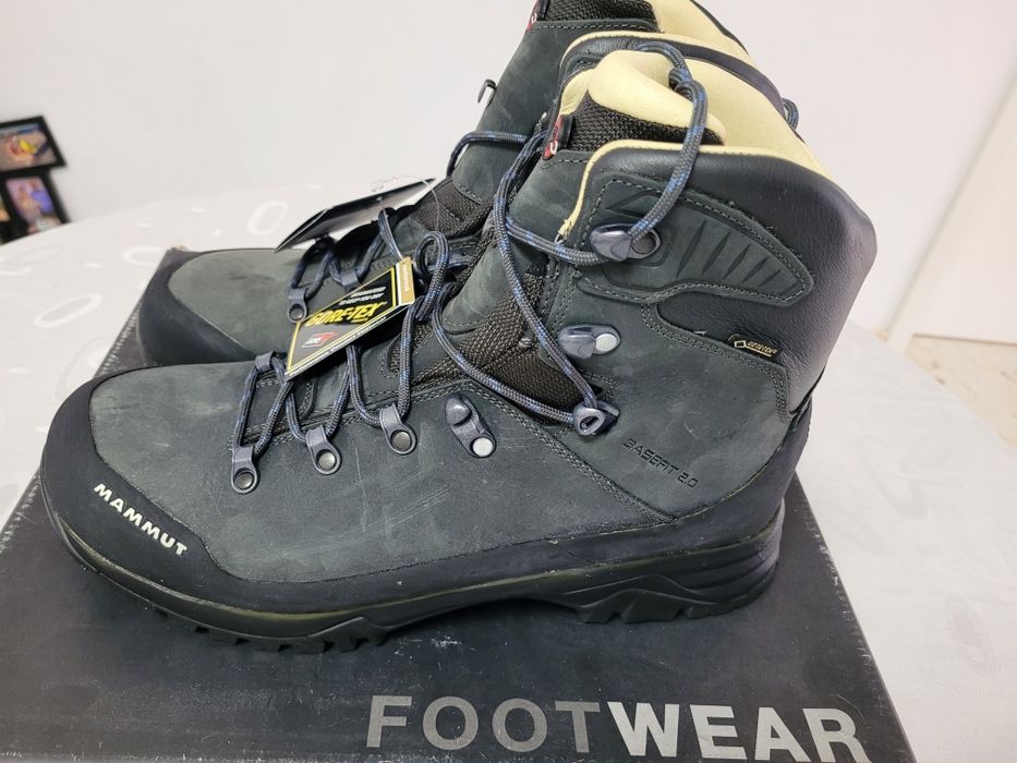 Mammut goretex barbati