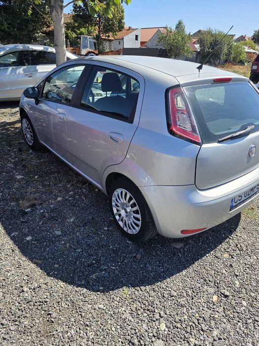 Vand Fiat Grande Punto 2013 164772 km 1.3 benzina TVA deductibil