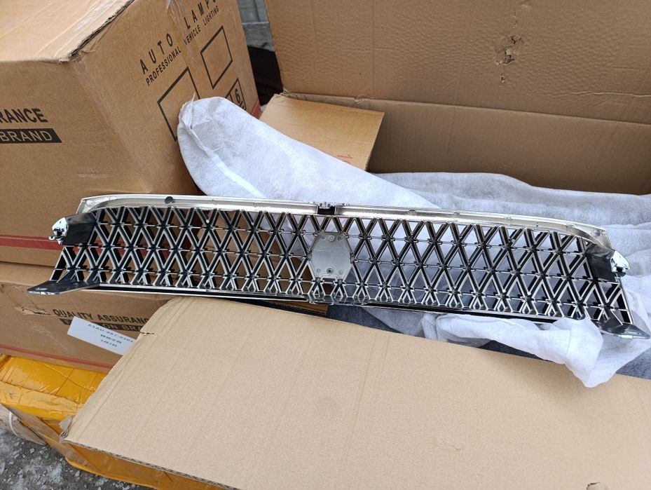 Решетка радиатора Тойота Чайзер 90 , chaser jzx90 92-96
Toyota Chaser,