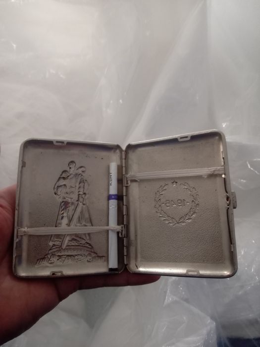 Портсигара старинная 1946года