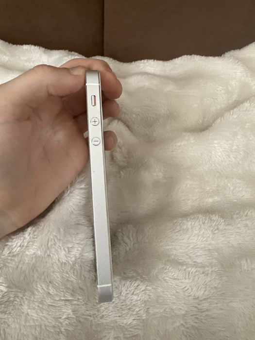 iphone 5s серебристый