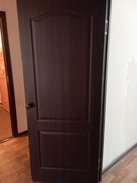 Продам двери межкомнатные