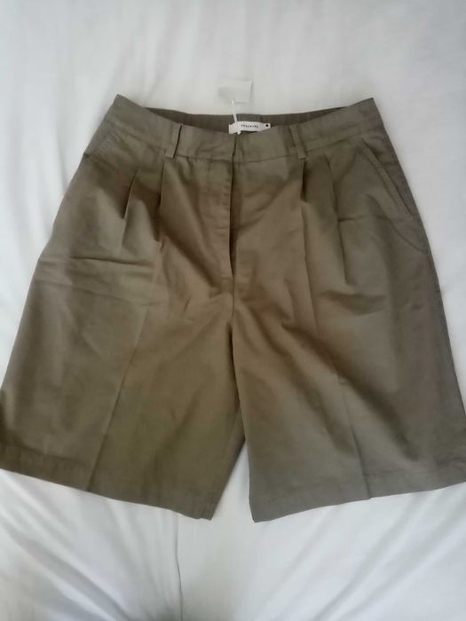 Къси панталони reserved