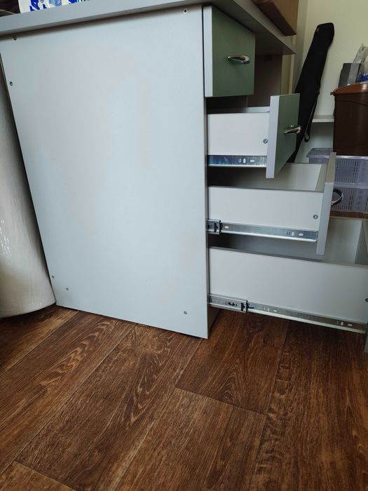 Стол письменный Б/У