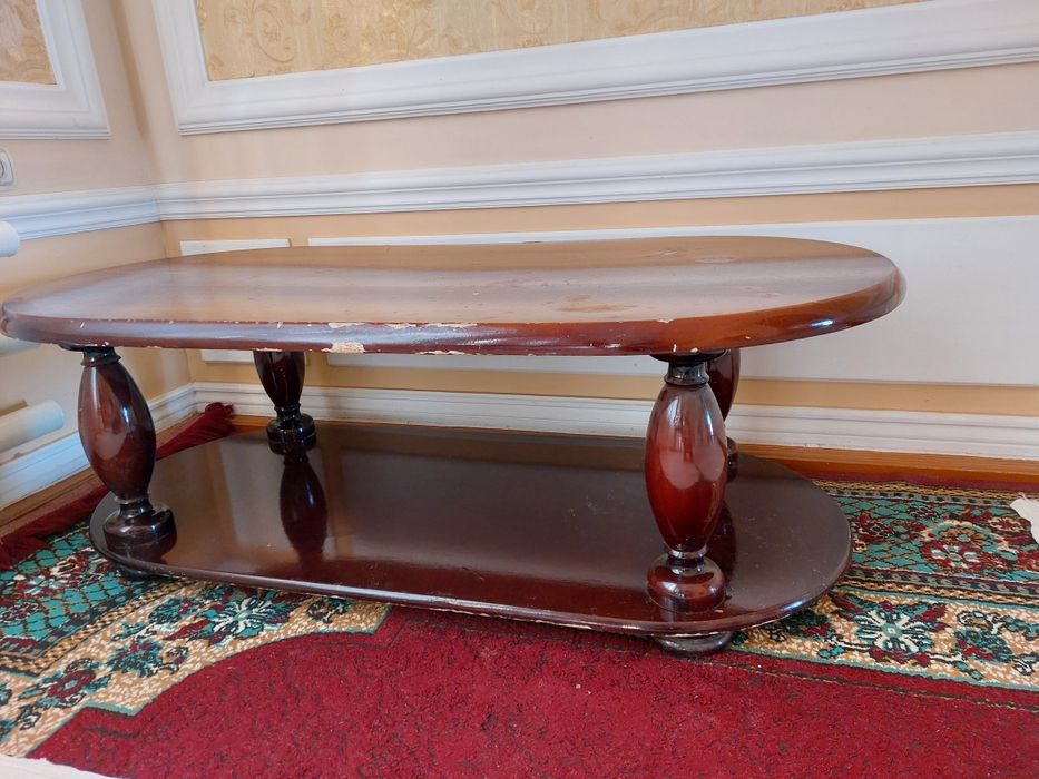 Devan kreslo pismini stol