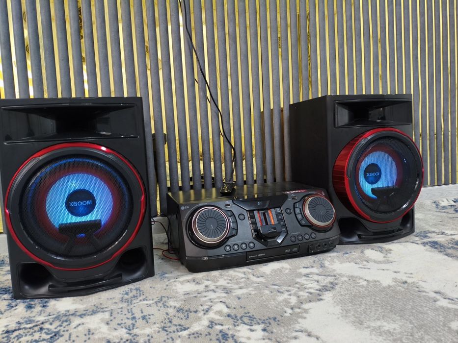 LG XBOOM CL87 музыкальный центр