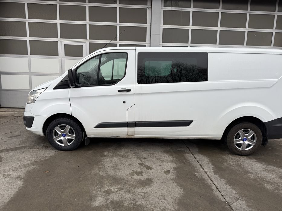 Ford Transit Custom 6 locuri L2H1