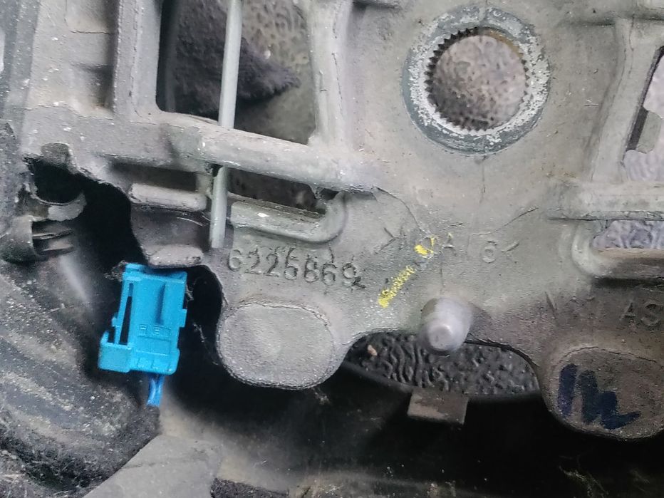 Volan in 3 spite cu comenzi 6225869 Peugeot 308 T9 (2013 - 2017)
