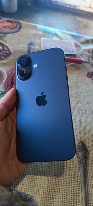 iPhone 16 impecabil