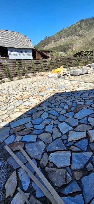 Vând Piatră sau Montez