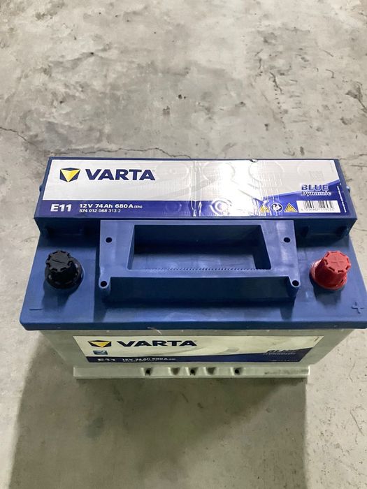 Продам аккумулятор VARTA