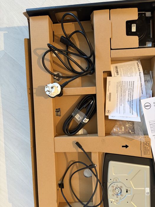 Монитор Dell UltraSharp U2724DE (210-BKTV)