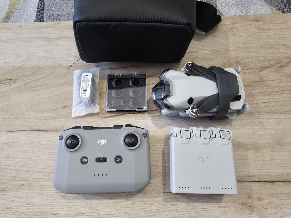 DJI Mini 4 Pro – Fly More Combo + garantie